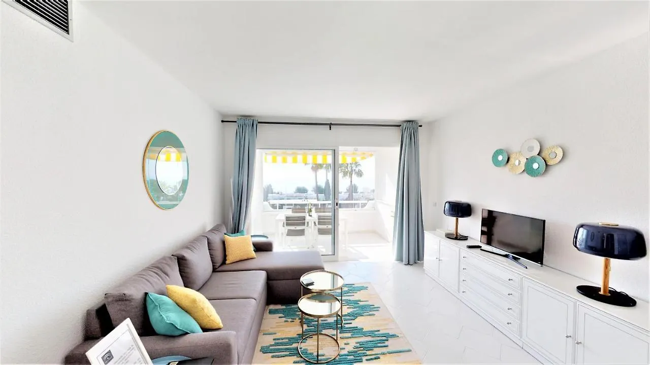 Top Floor Apartment - Amazing Sea View Sitio de Calahonda Spanje