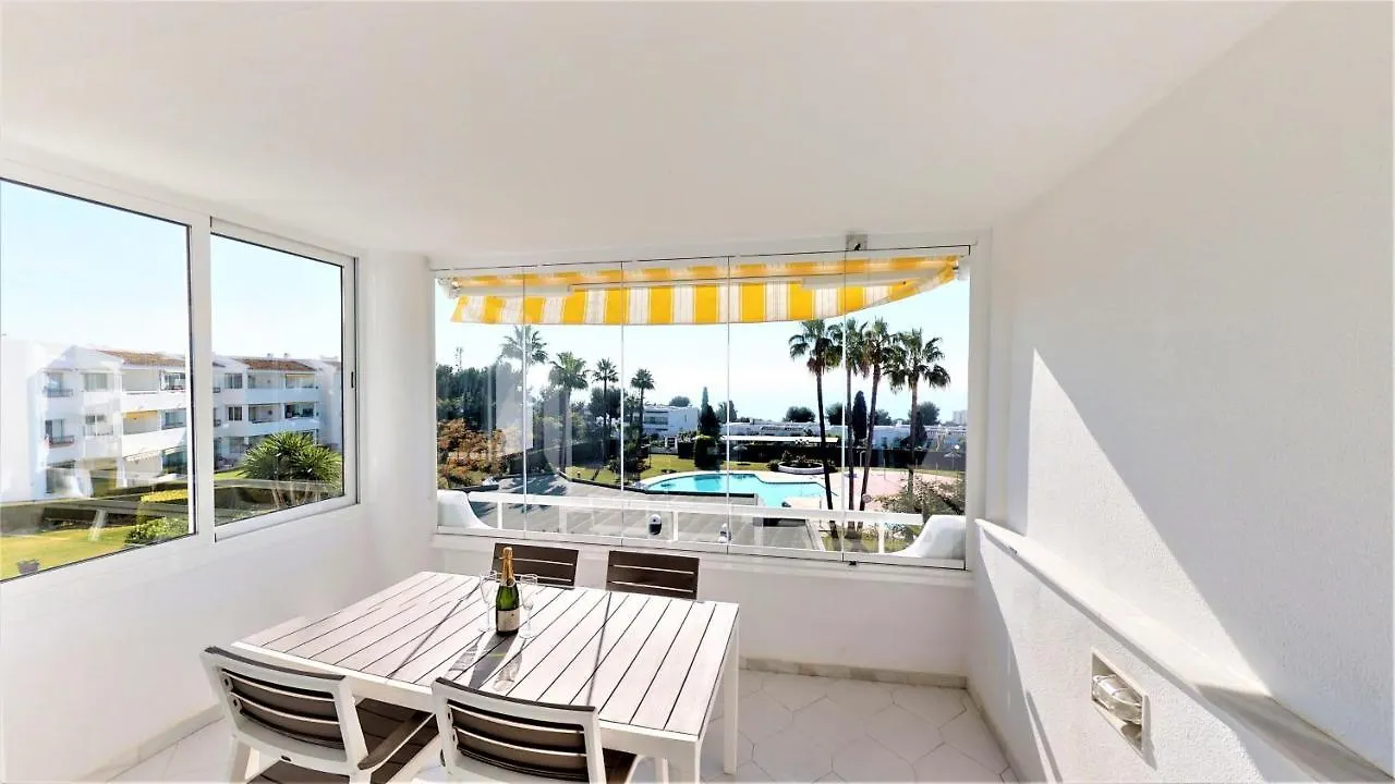 Top Floor Apartment - Amazing Sea View Sitio de Calahonda